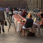 Bologna piazza maggiore cafe