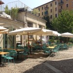 Un Posto Milano outdoor tables
