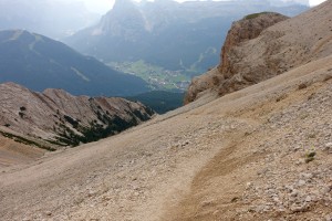 Forcela del Medesac pass steep trail