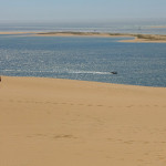 Dune du Pilat boaters in distance