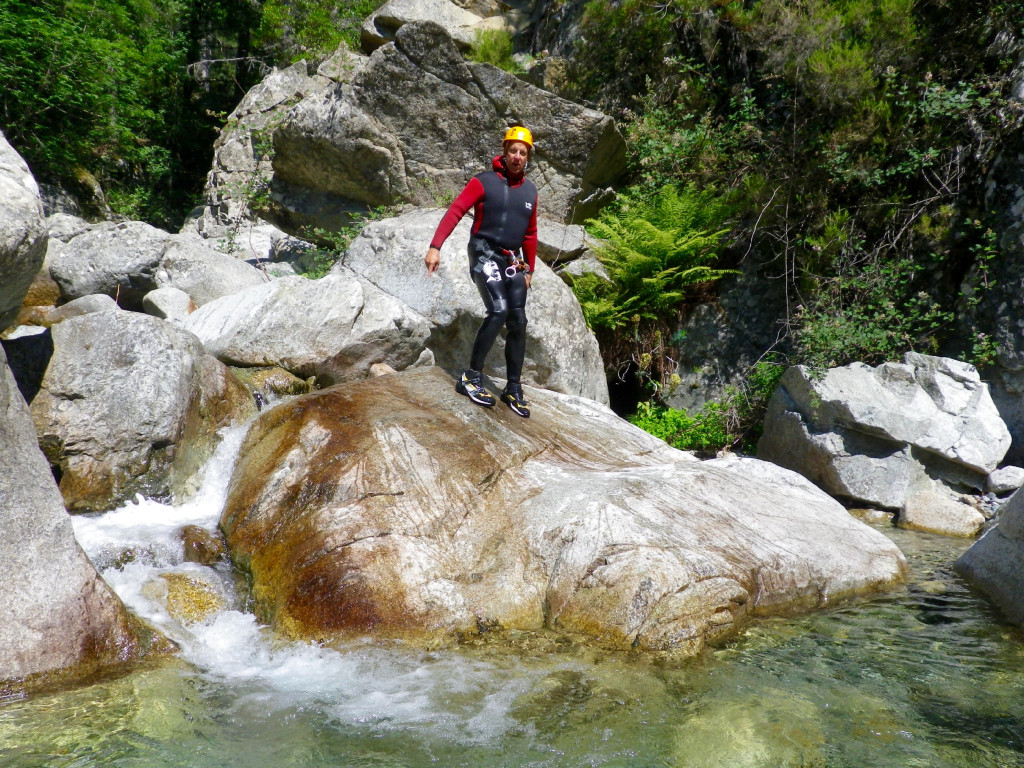 Canyoning in Corsica rock walk