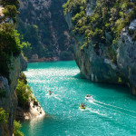 Gorge du Verdon boaters in canyon