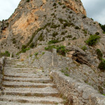 Moustiers-Ste-Marie chapel walk steps