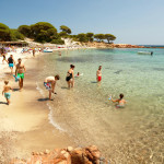 Plage de Palombaggia swimmers