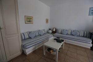 Anemomilos Apartments seating area
