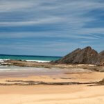 Praia Amoreira cliffs