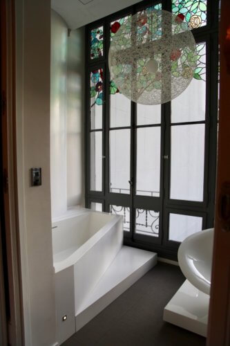 El Palauet Living bath room
