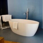 Mas Lazuli bathtub