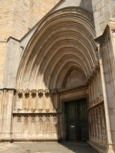 Girona church arches