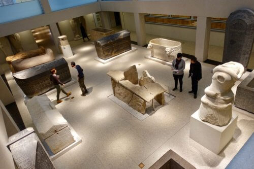 Neues Museum visitors