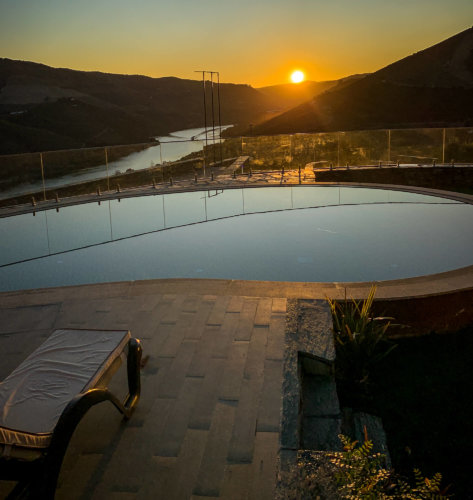 Vila Gale Douro pool at sunrise