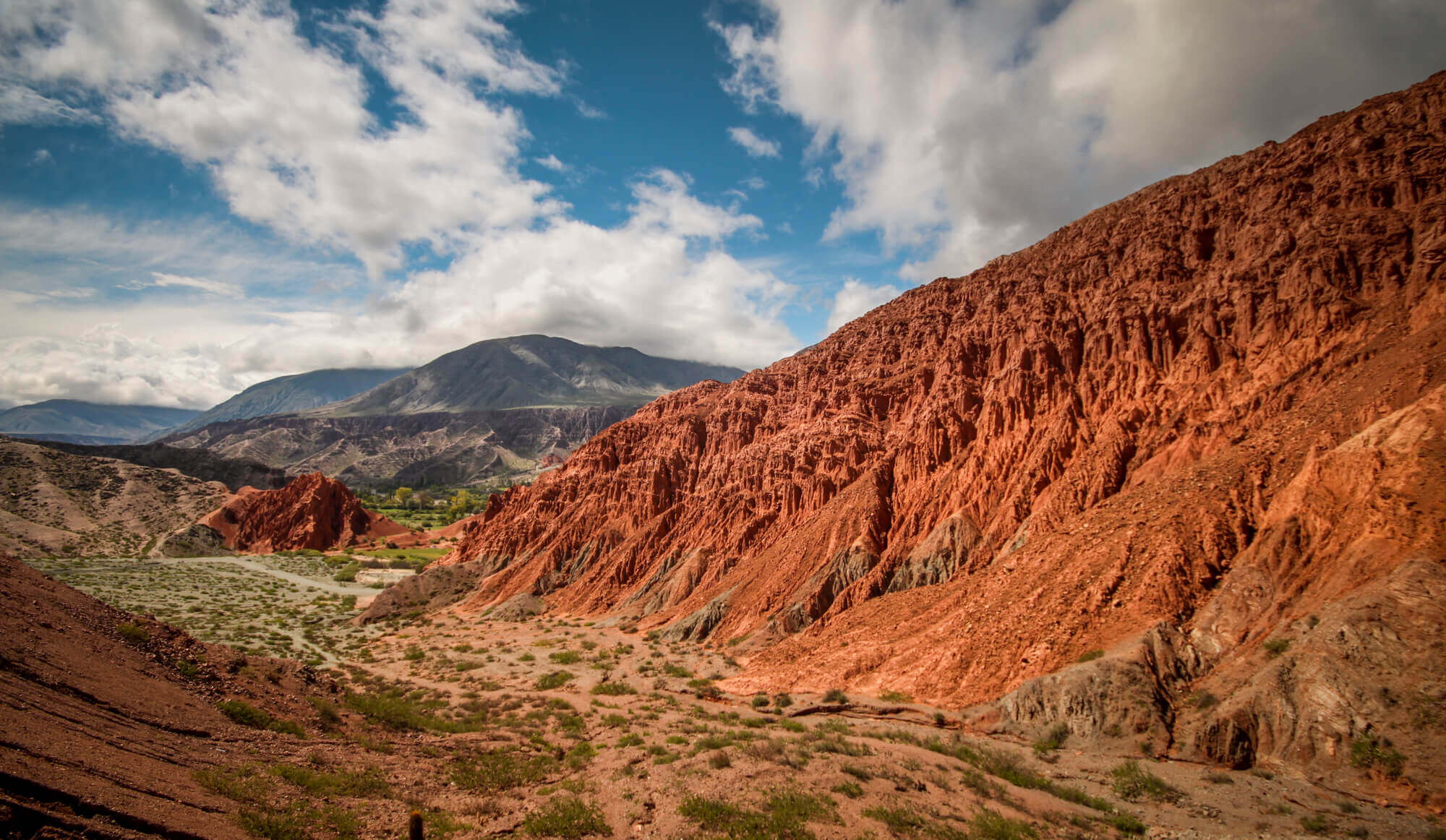 Paseo del Colorado Purmamarca red rocks